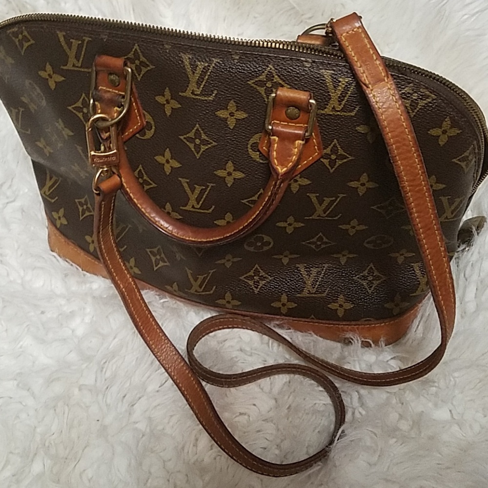 Vintage Alma Monogrammed Louis Vuitton bag
